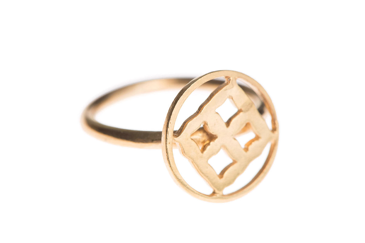 Protection Adinkra ring (Aban)